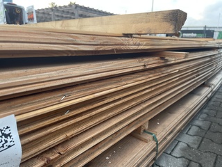 Ca. 72x Douglas wisselsponning/halfhoutsrabat, 18x190mm, lengte 500cm
